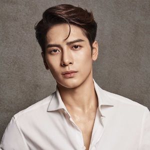 Meet your Posher, Ifrah